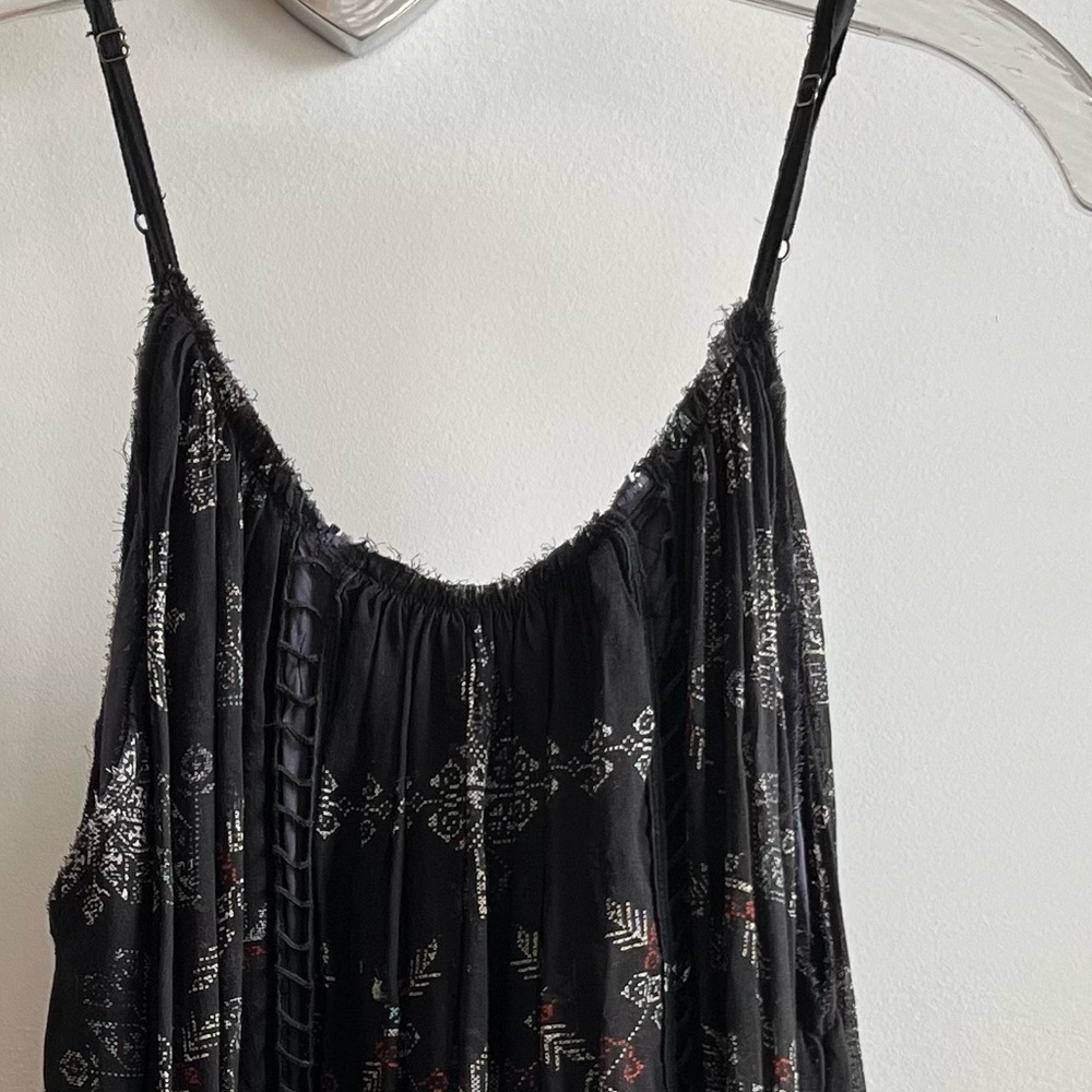 Free People XS/TP mid length dress adjustable, spaghetti straps, Aztec design. - Picture 3 of 5